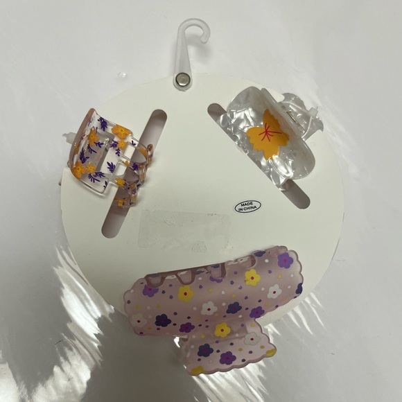 NWT 🌺🐰🌺 Spa Bunny Hair Claws Clips set of 3 - Picture 7 of 17